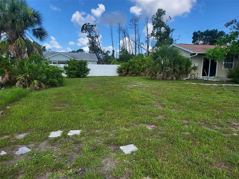 12165 Gulfstream Blvd — Photo 17
