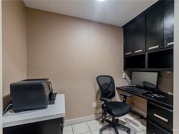 5th image of 3521 N Veronica Ln