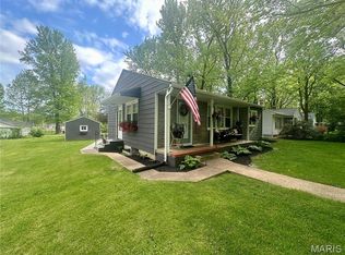 404 Opal St, Saint James, MO 65559
