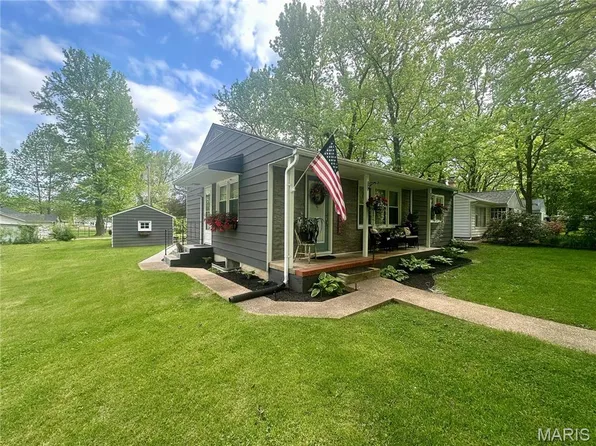 404 Opal St, Saint James, MO 65559