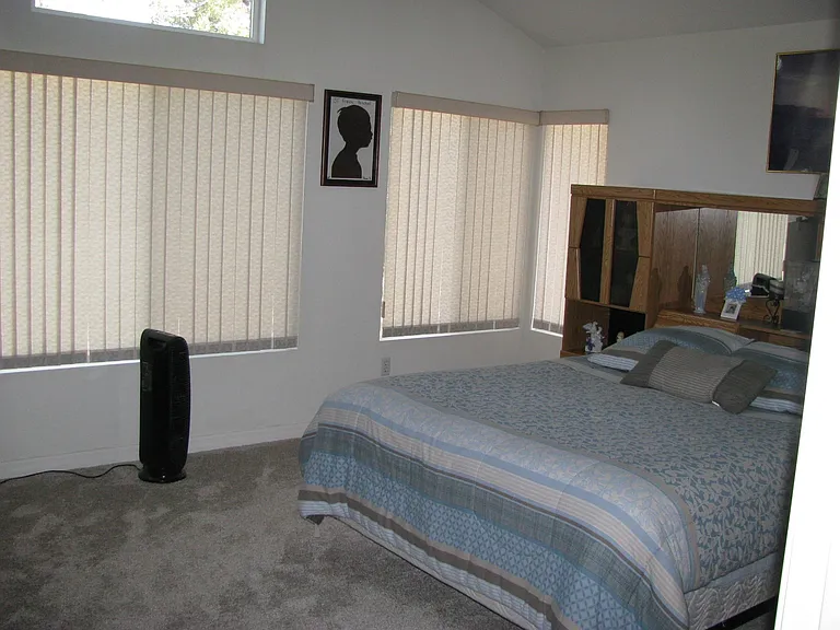 400 Peachtree Ct — Photo 20