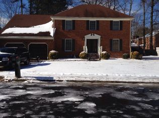 4 Summit Ridge Cir, Hampton, VA 23666