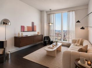 252 South St #47E, New York, NY 10002