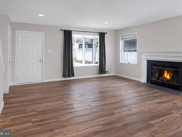 191 Jonathan Dayton Ct — Photo 8