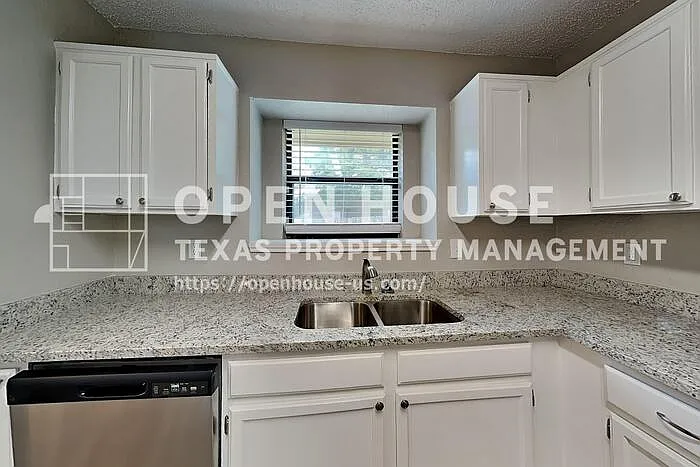 219 Cutting Horse Ln — Photo 5