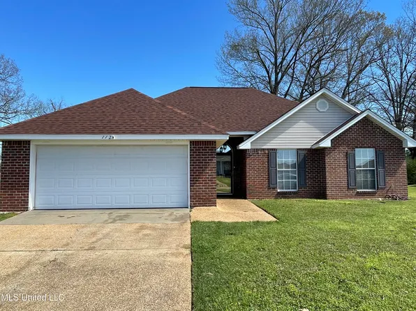 112 Carl Cir, Byram, MS 39272