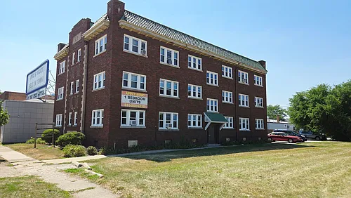 222 N 5th St Photo 1