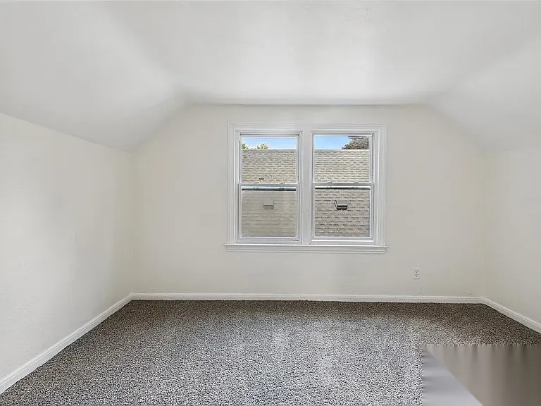 909 Turner Ave — Photo 13
