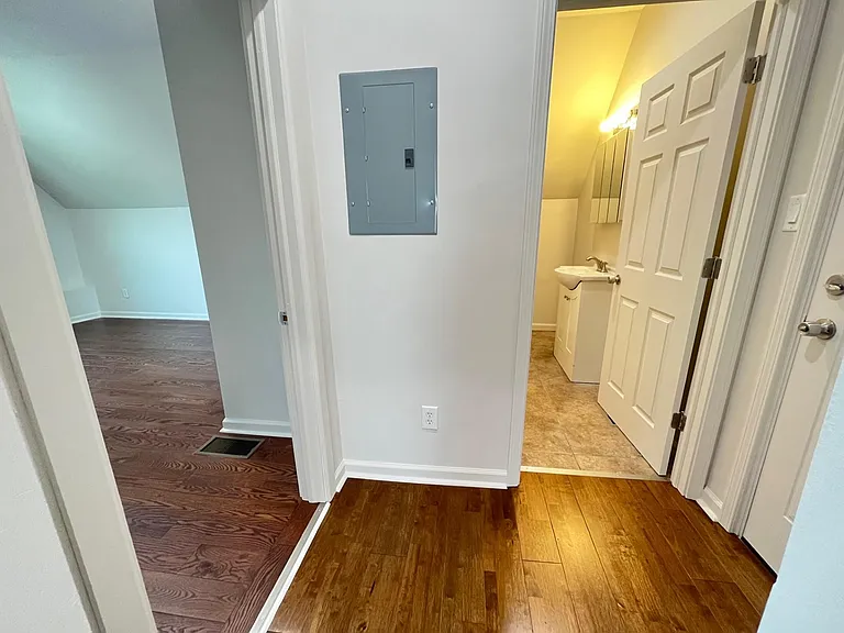 311 Stratford Ave #6 — Photo 7
