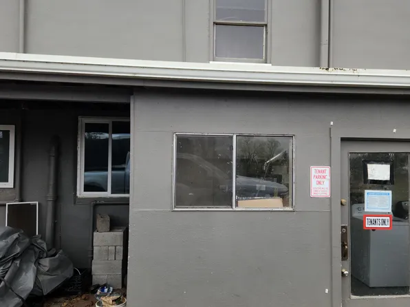 3121 S Santiam Hwy APT 4, Lebanon, OR 97355