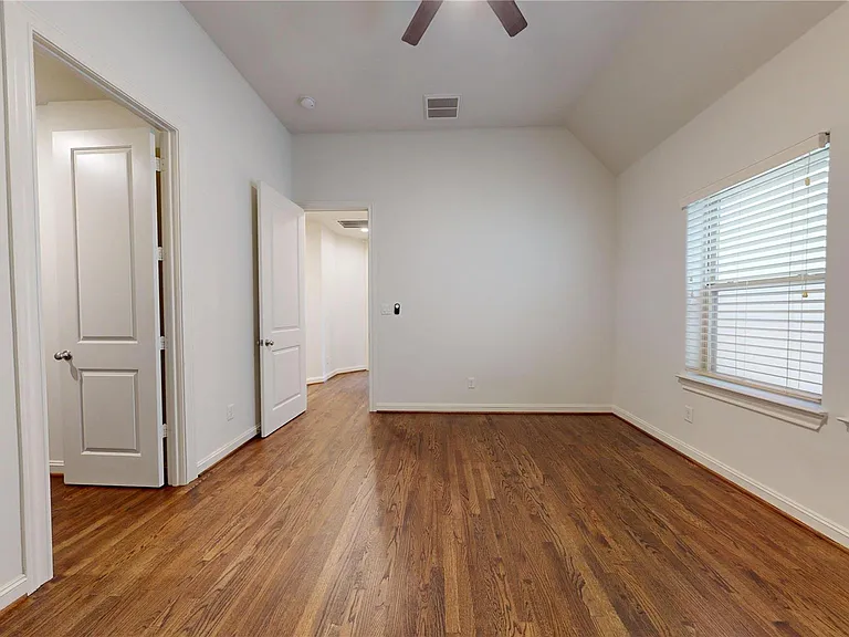 1708 Upland Lakes — Photo 38