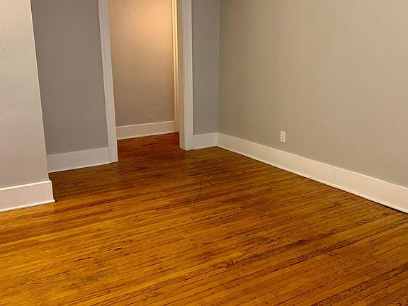 4th image of 916 W Washington Blvd #5