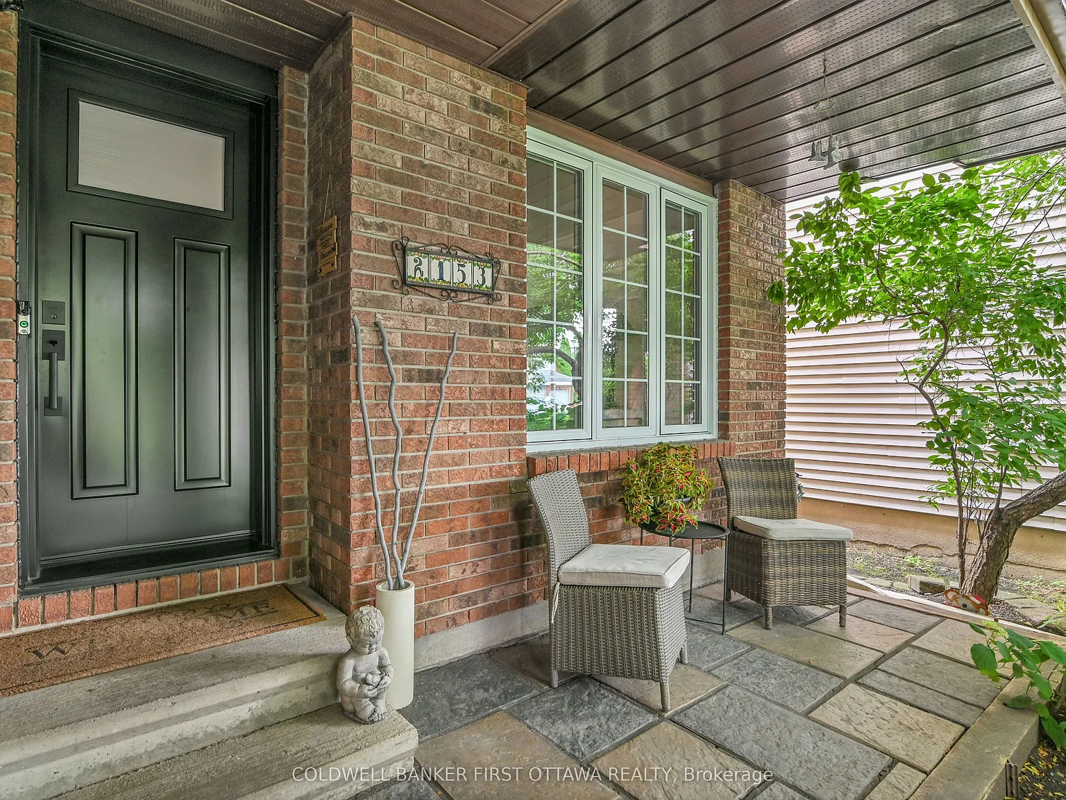 3 bed, $4,200 — Photo 3