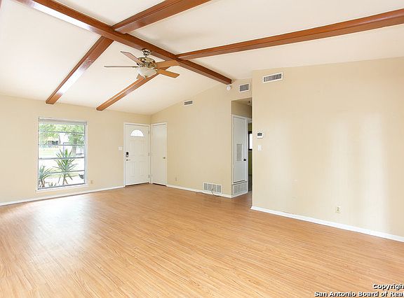 4th image of 132 Lost Forest St