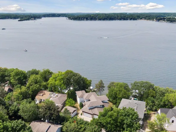 2873 Cambridge Ln, Mound, MN 55364