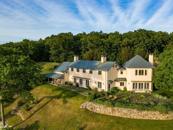 Dutchess County Ny Luxury Homes For Sale 1 456 Homes Zillow