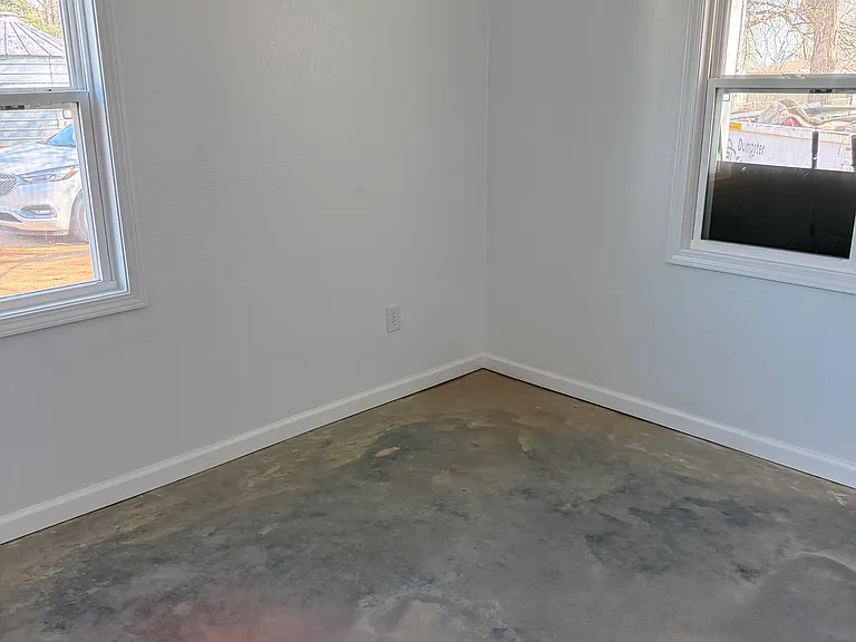 719 Hopkins St — Photo 19