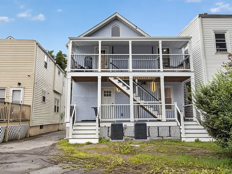 24 Dean St #1 — Photo 39