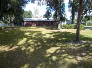 626 Gornto Lake Rd, Brandon, FL 33510