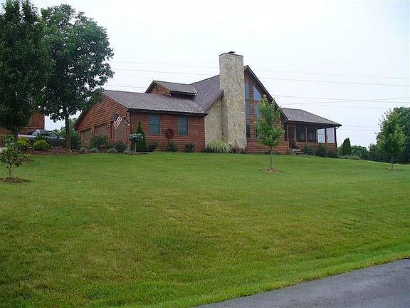 2nd image of 1185 Donmar Dr