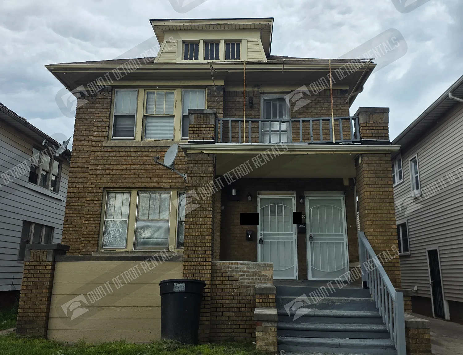 House- Multi Family — Photo 1