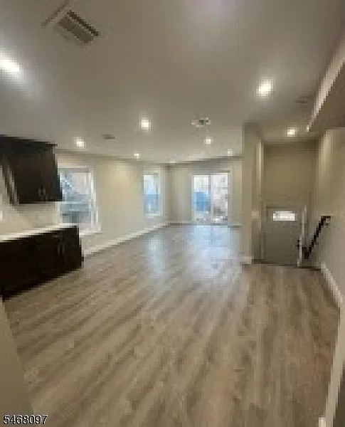 3 bed, 2.0 bath, $2,600 — Photo 4