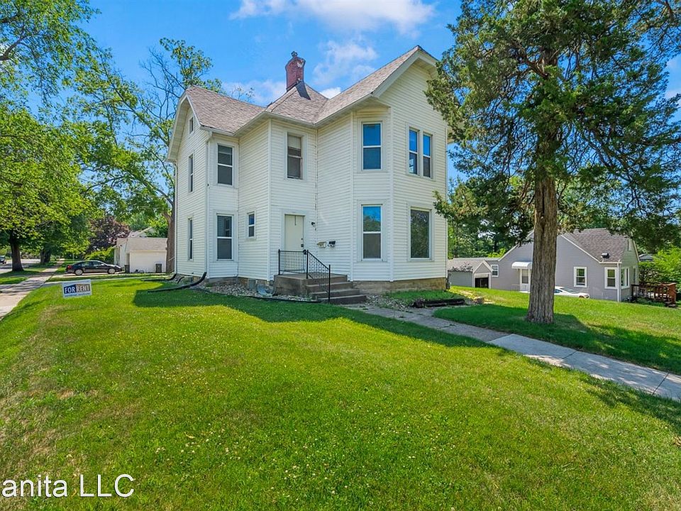 1st image of 1804 College St #16305474