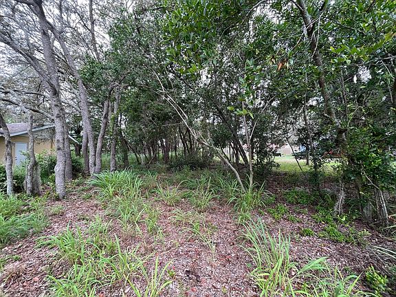 3rd image of 310 S Lotela Avenue