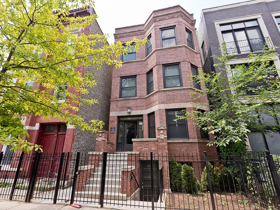 1st image of 856 N Hermitage Ave APT 1F