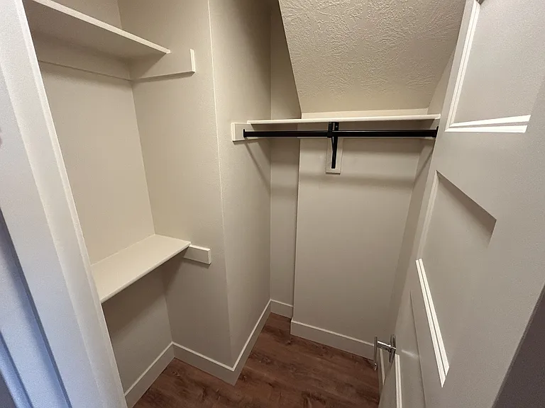 1598 Court St NE #1 — Photo 20