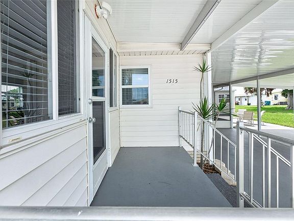 3rd image of 1515 SANDERLING DRIVE