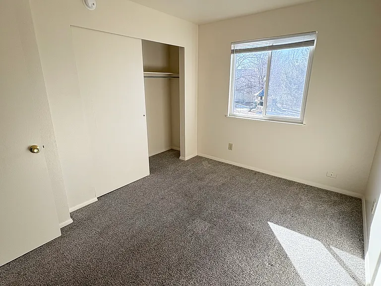 Country Crossing Apartments — Photo 11