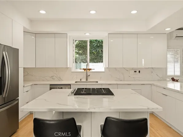 2406 Huntington Ln #B, Redondo Beach, CA 90278