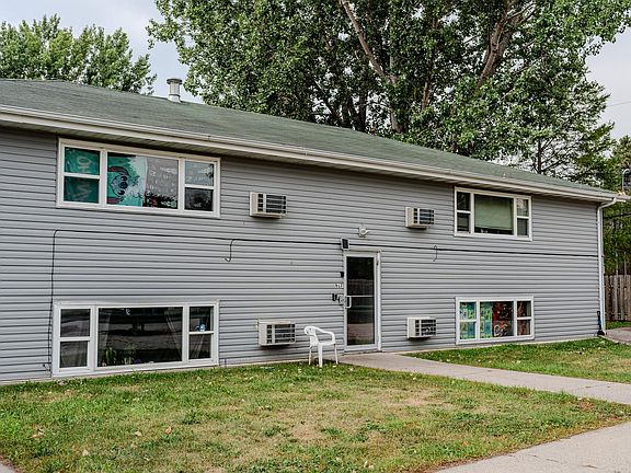 3rd image of 917 19th St S