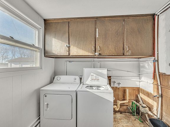 2nd image of 190 Cleveland Ave #1