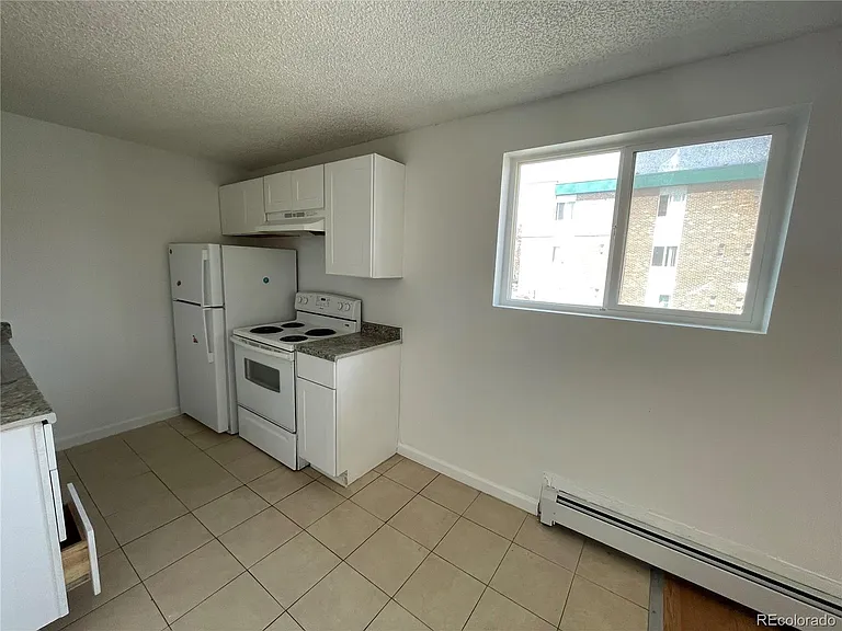 1622 Alton St — Photo 3