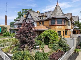 12202 Detroit Ave, Lakewood, OH