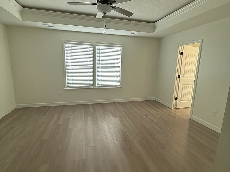 2213 Davenport Ct — Photo 14