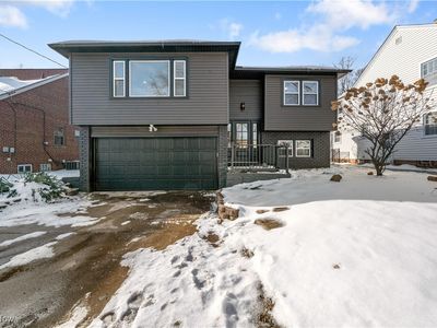 4338 Chanticleer Dr, Fairview Park, OH, 44126