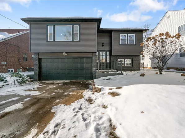 4338 Chanticleer Dr, Fairview Park, OH 44126