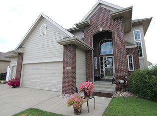 2304 NE Oak Dr, Ankeny, IA 50021