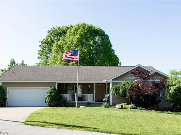 1309 Valley Ave, Barberton, OH 44203
