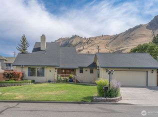 1513 Apollo Pl, Wenatchee, WA 98801