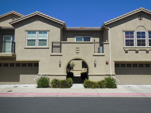 1st image of 3301 N Park Dr Unit 814