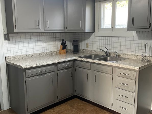 86 Densmore St FLOOR 2