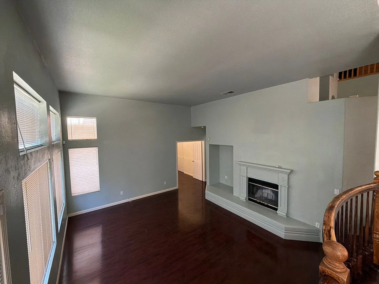 Ideal Antioch 4 Bedroom, 3 Bath Home With 1 Bedroom & 1 Bathroom On Main Floor! — Photo 4