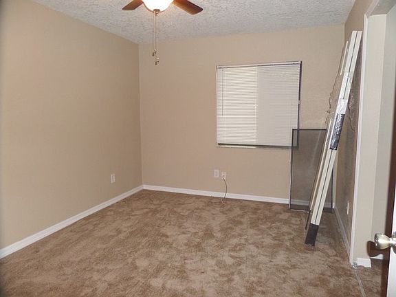 4th image of 504 Bristol Dr