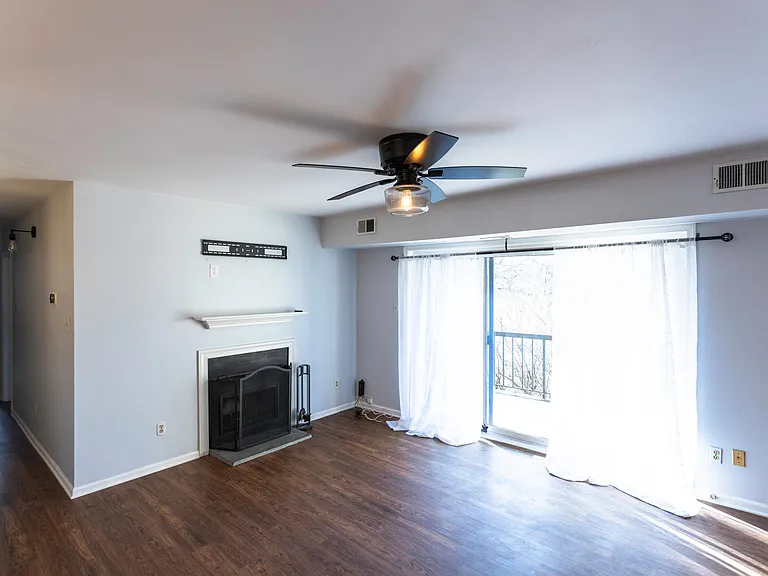 74 Le Forge Ct — Photo 3