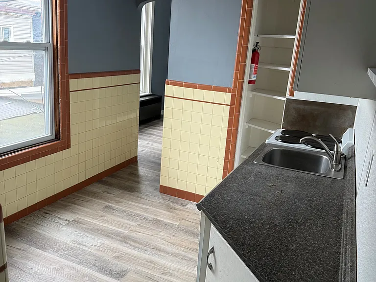 551 Spring St #204 — Photo 9