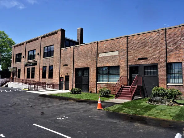 47 Pleasant St #206, Brockton, MA 02301